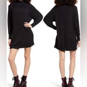 5 for $25! NWOT Socialite textured knit shift dress